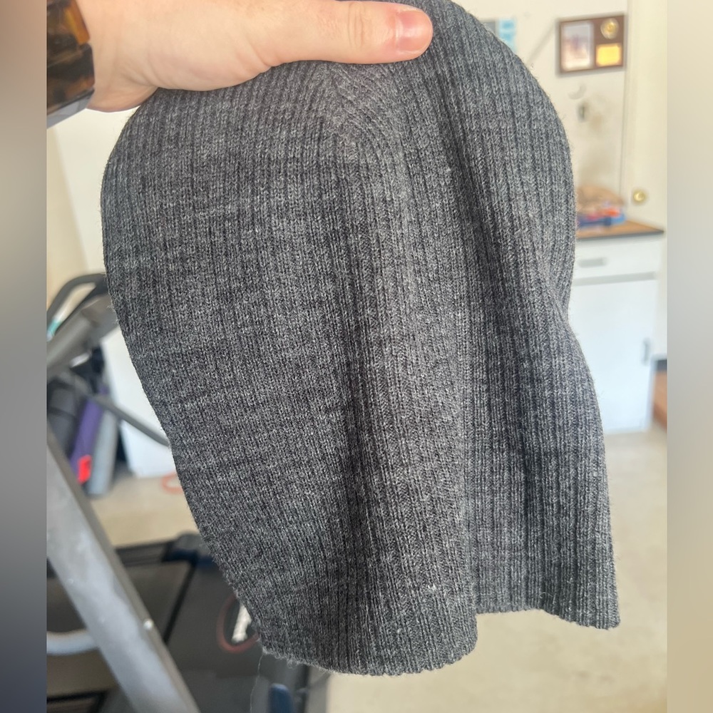 Grey beanie